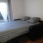 Agreable Appartement De 80M2 Dans Maison
