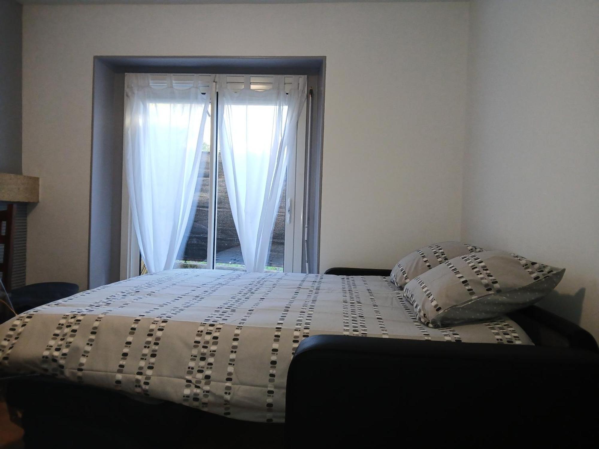 Agreable De 80m2 Dans Maison Apartamento